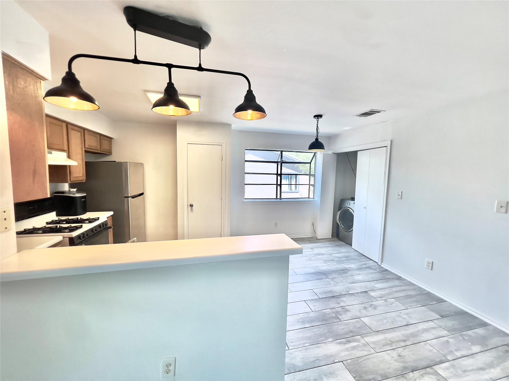 809 Bracewood CIR