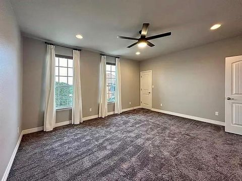 Tiny photo for 11801 Terraza CIR, Austin, TX 78726 (MLS # 6448212)