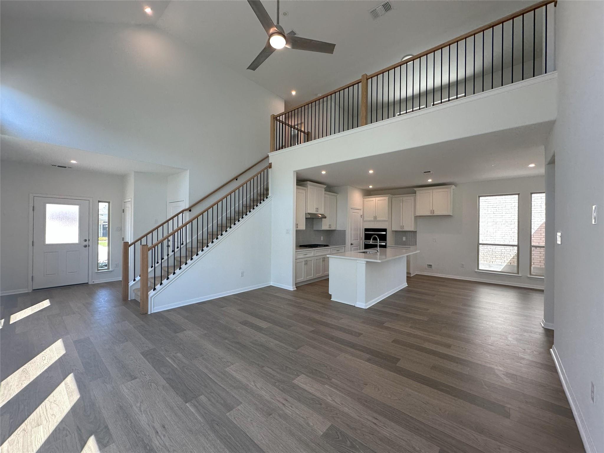 179 White Horses DR