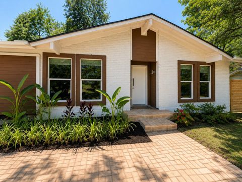 Photo of 4715 Carsonhill DR, Austin, TX 78723 (MLS # 9065851)