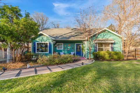 2812 Saratoga DR Austin TX 78733