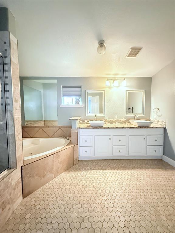 Austin, Texas 78725, United States, 5 Bedrooms Bedrooms, ,2 BathroomsBathrooms,Residential,Active,250336