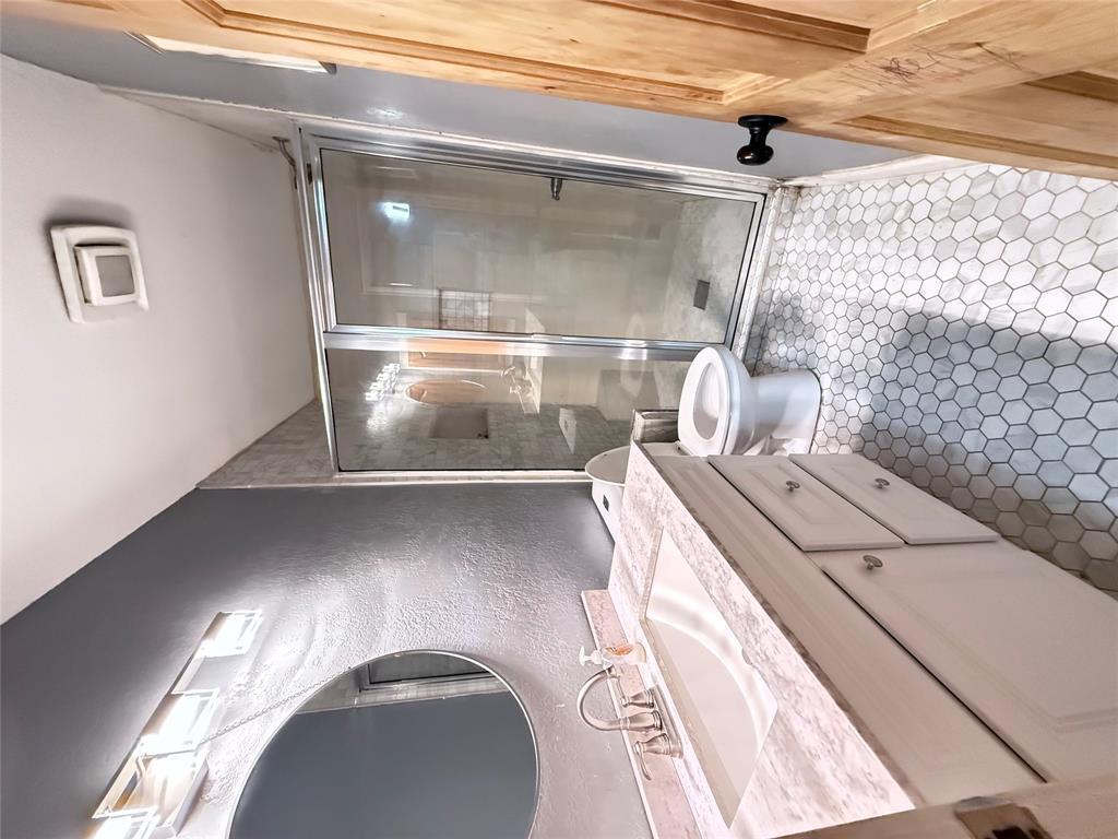 Austin, Texas 78725, United States, 5 Bedrooms Bedrooms, ,2 BathroomsBathrooms,Residential,Active,250336