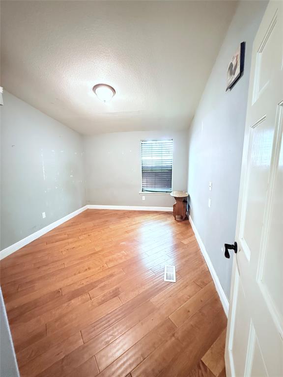 Austin, Texas 78725, United States, 5 Bedrooms Bedrooms, ,2 BathroomsBathrooms,Residential,Active,250336