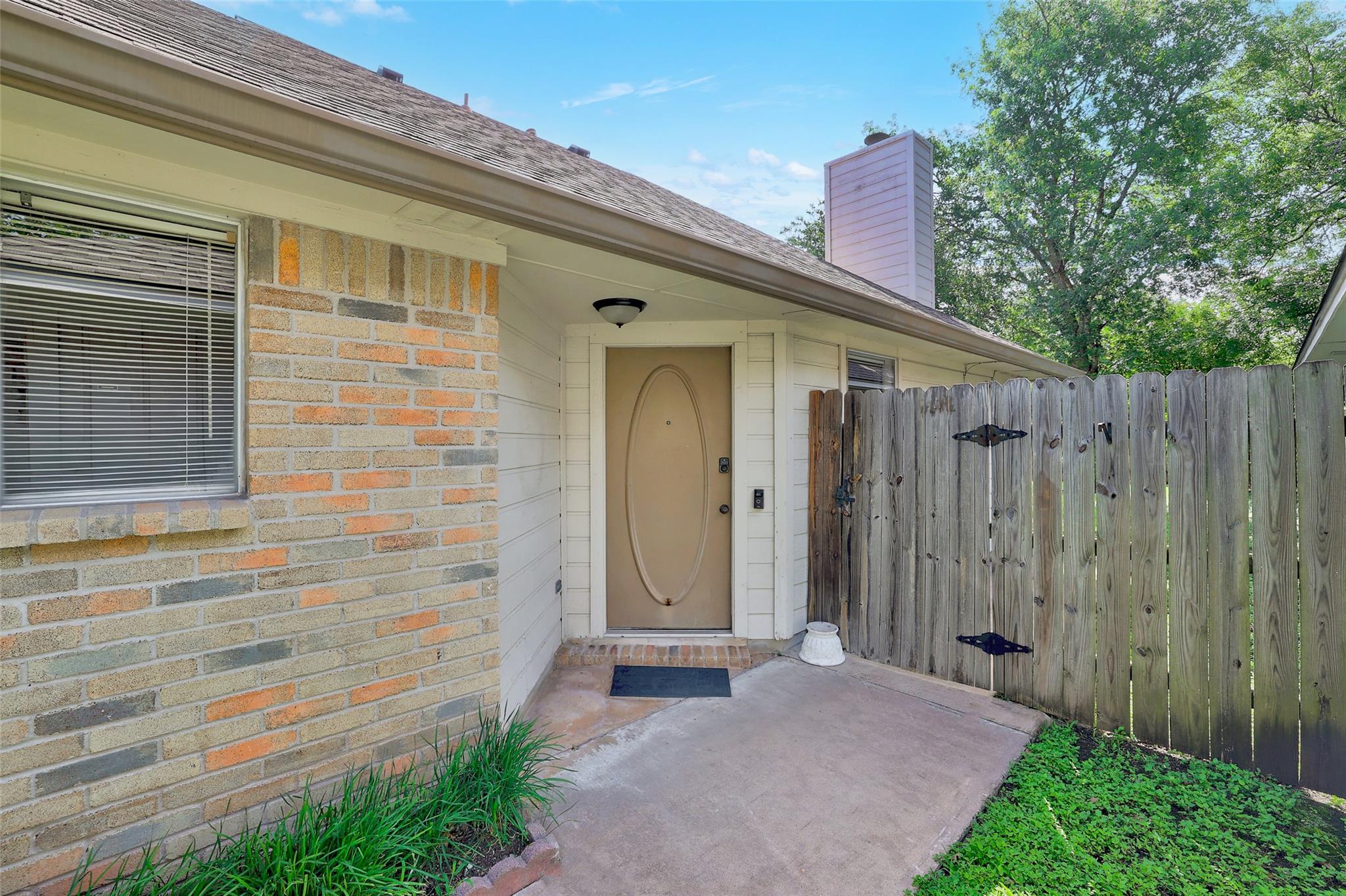 16819 Whitebrush LOOP