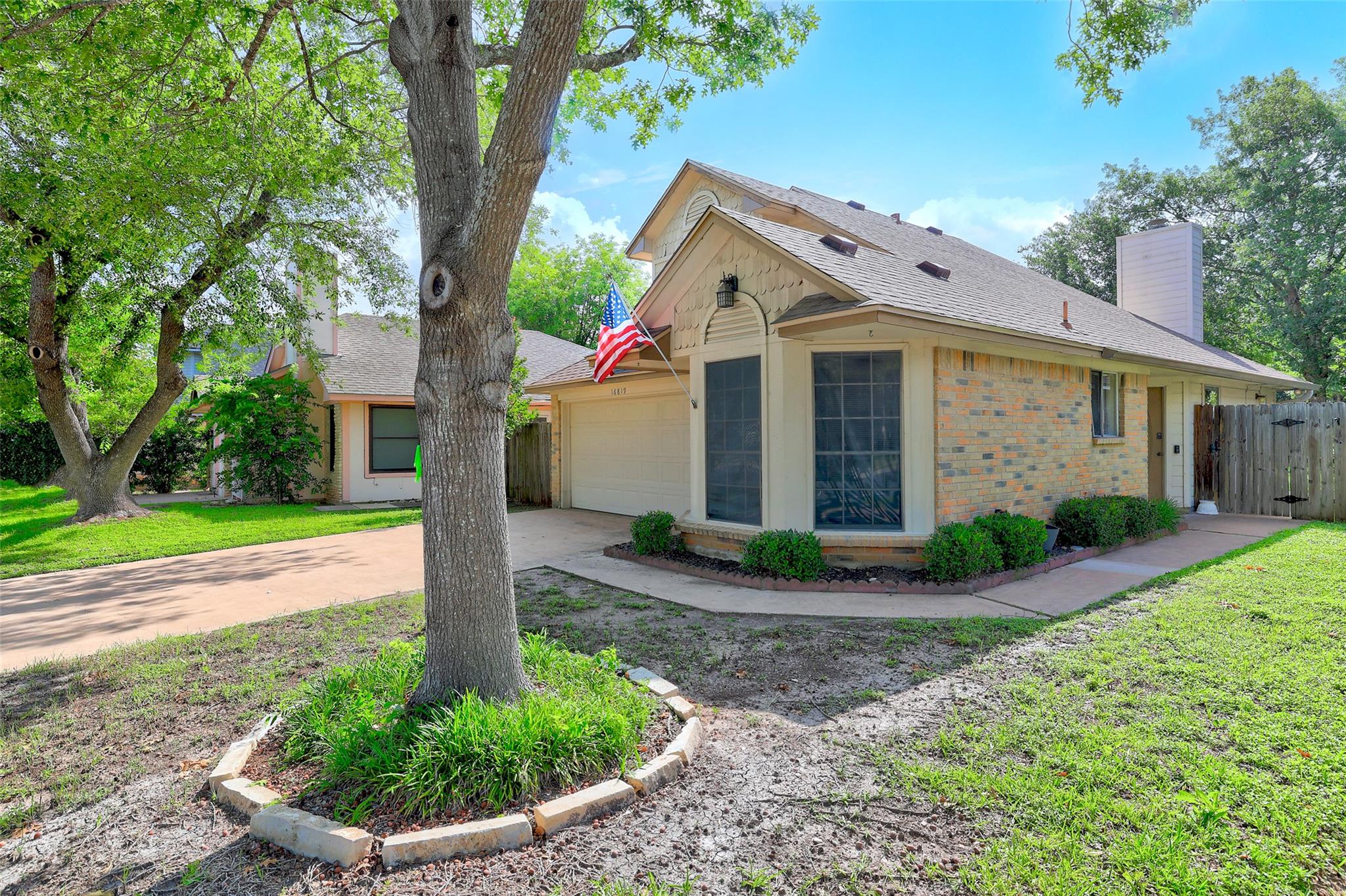 16819 Whitebrush LOOP