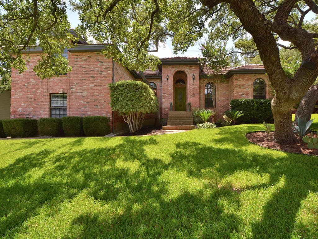 111 Crest View DR