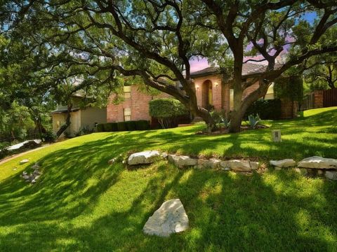111 Crest View DR Lakeway TX 78734