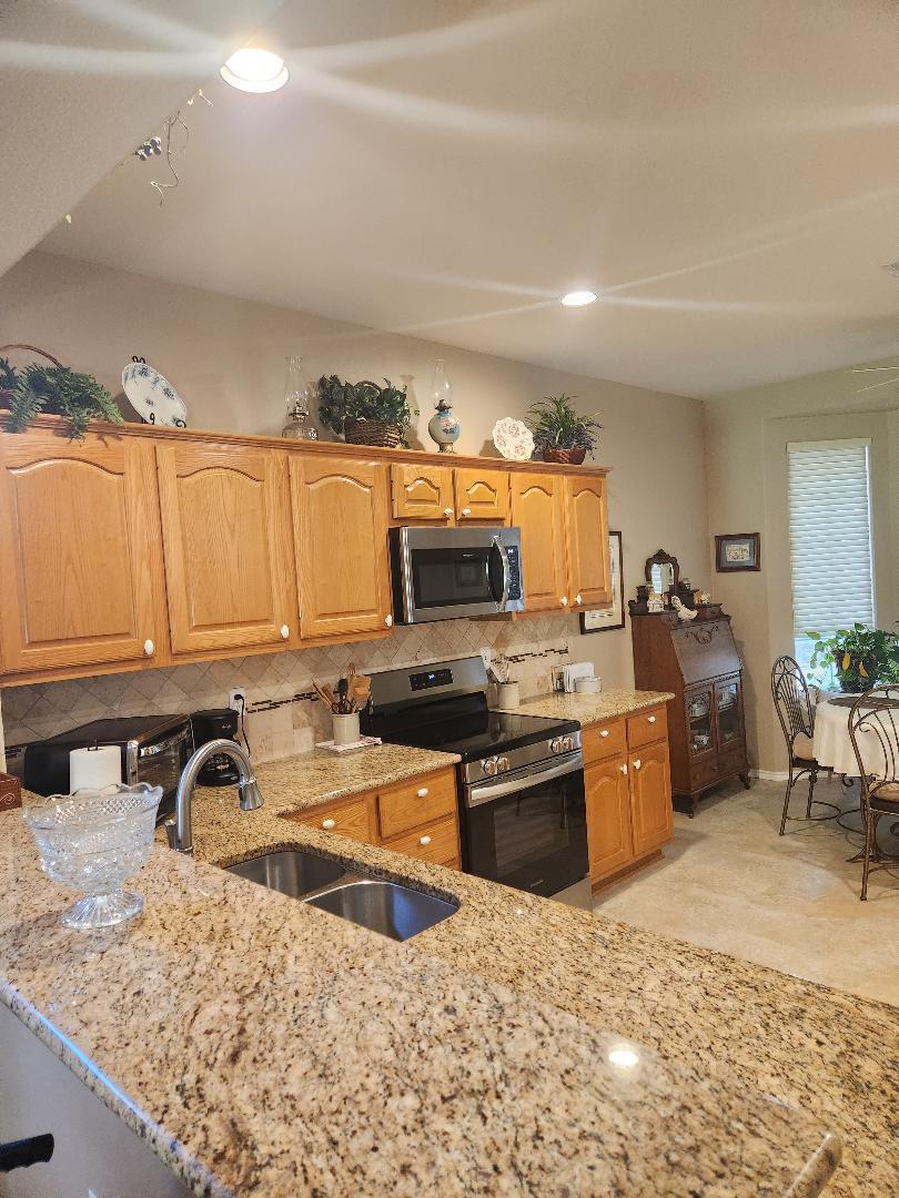 115 Rain Lily LN