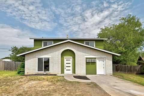 Photo of 2200 Cadiz CIR, Austin, TX 78741 (MLS # 1452294)
