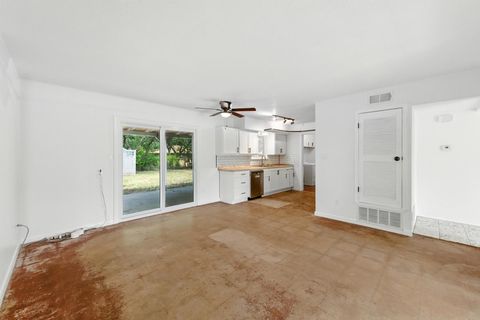 Tiny photo for 2200 Cadiz CIR, Austin, TX 78741 (MLS # 1452294)