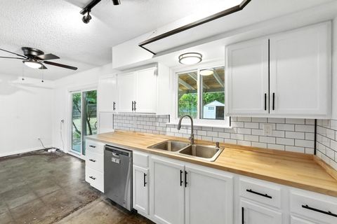 Tiny photo for 2200 Cadiz CIR, Austin, TX 78741 (MLS # 1452294)