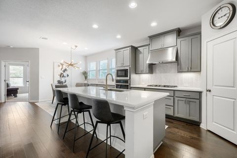 1208 Jacksdaw DR Austin TX 78737