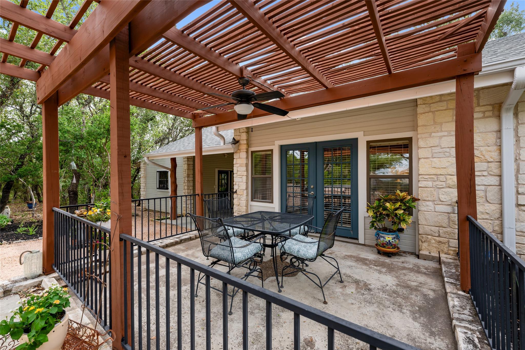 4500 Poteau CIR