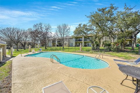 Tiny photo for 100 Lido CIR #A1, Lakeway, TX 78734 (MLS # 3716649)