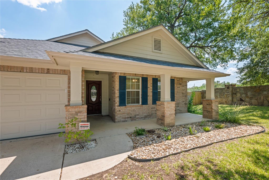 Photo of 1801 Creek Crest WAY, Round Rock, TX 78664 (MLS # 8140819)