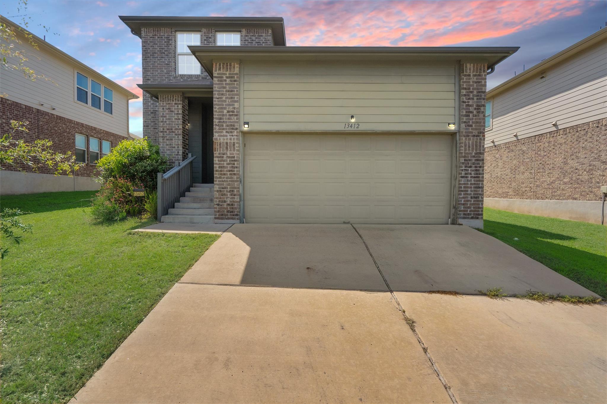 13412 Henneman DR