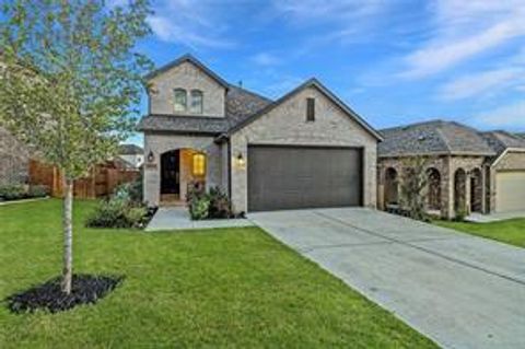 Photo of 7513 Desert Needle DR, Lago Vista, TX 78645 (MLS # 1120632)
