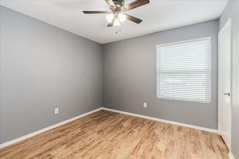 Tiny photo for 11636 Parkfield DR, Austin, TX 78758 (MLS # 4869311)