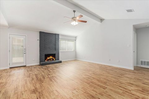 Tiny photo for 11636 Parkfield DR, Austin, TX 78758 (MLS # 4869311)