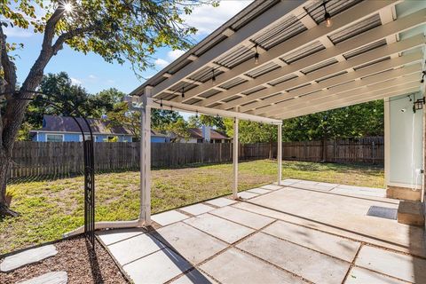 Tiny photo for 11636 Parkfield DR, Austin, TX 78758 (MLS # 4869311)