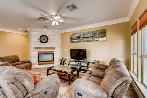 Tiny photo for 6914 Thorncliffe DR, Austin, TX 78731 (MLS # 1374068)