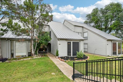 Tiny photo for 138 World Of Tennis SQ, Lakeway, TX 78738 (MLS # 5192675)