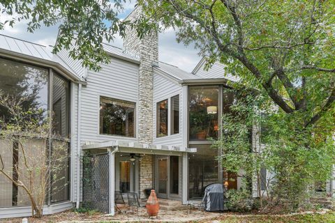 Tiny photo for 138 World Of Tennis SQ, Lakeway, TX 78738 (MLS # 5192675)