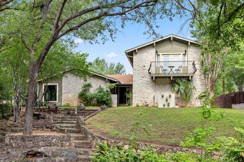 7504 Creekbluff DR Austin TX 78750