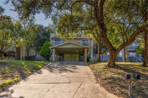 Photo of 8106 DUNN St ST #B, Austin, TX 78745 (MLS # 6125711)