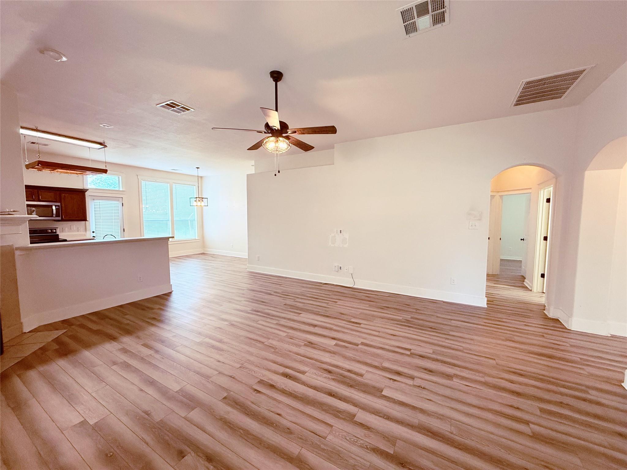 207 Mollie DR