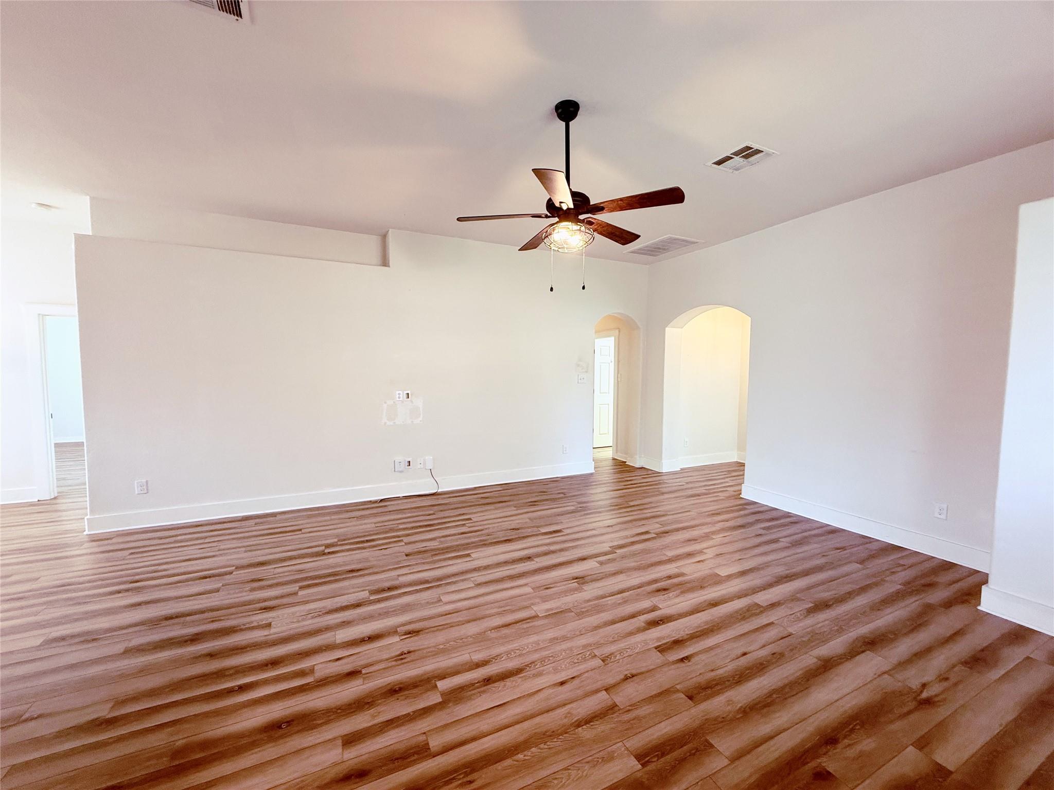 207 Mollie DR