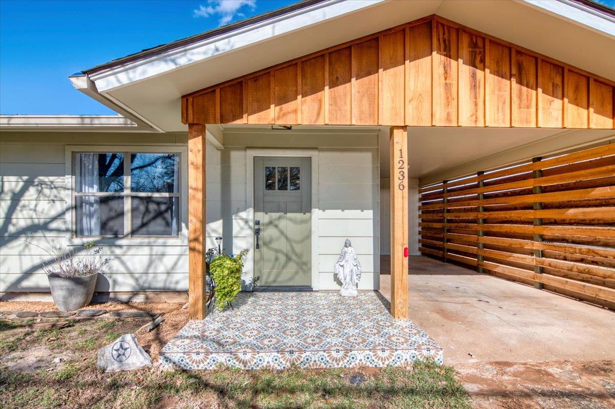 1236 Martin ST