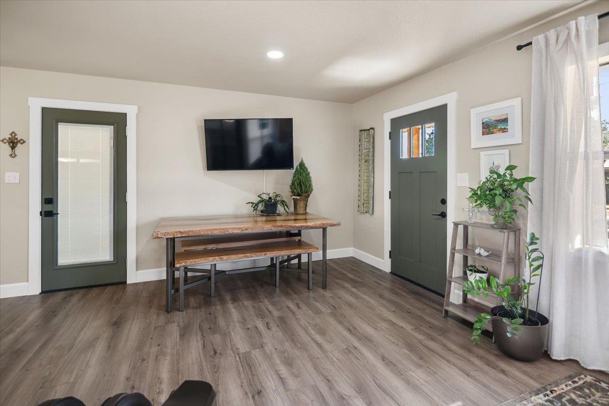 1236 Martin ST