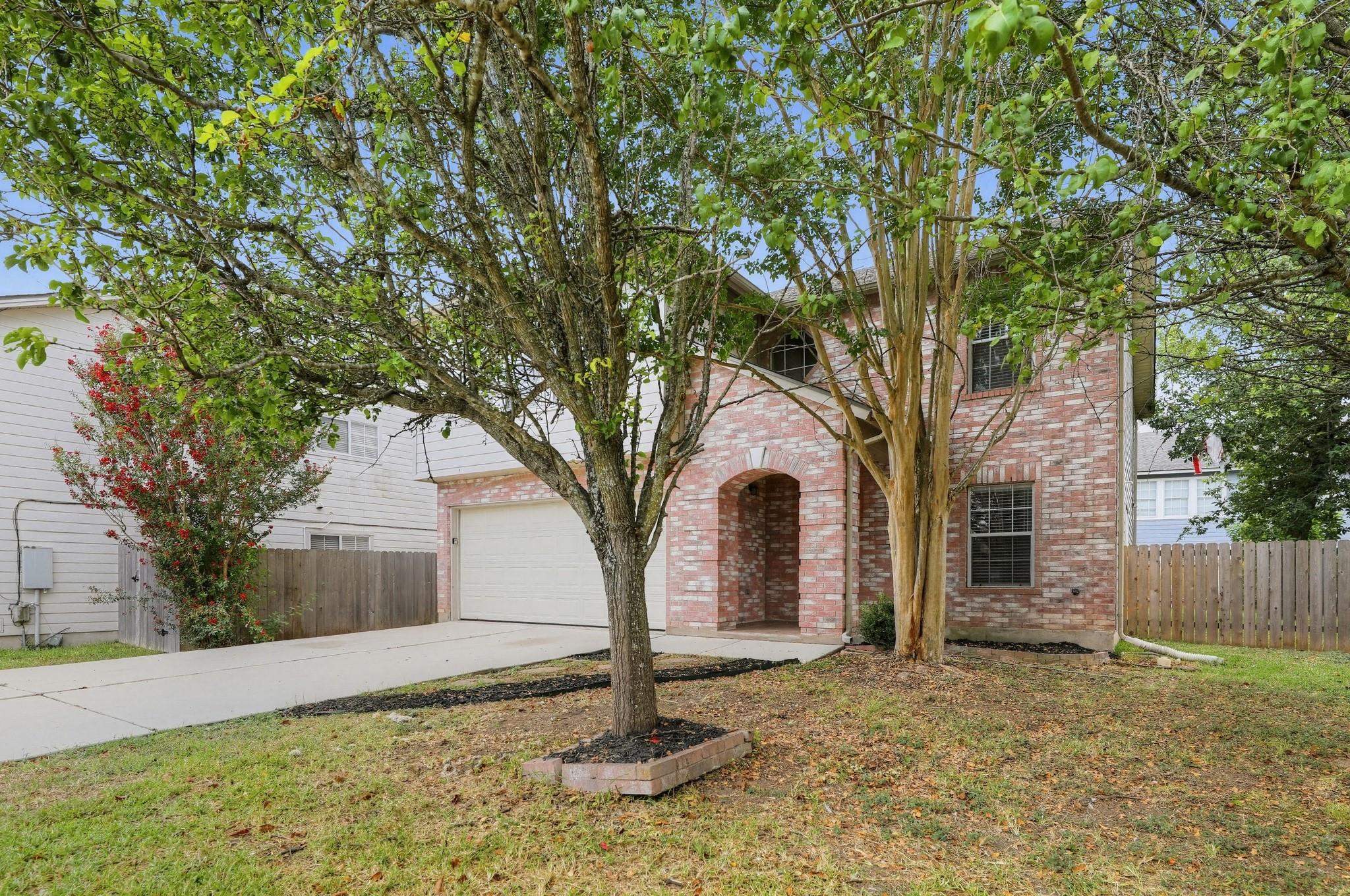 360 Thicket LN