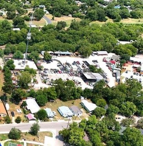 211 W Grove ST San Marcos TX 78666