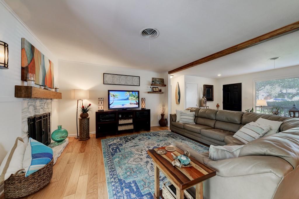 Austin, Texas 78759, United States, 3 Bedrooms Bedrooms, ,3 BathroomsBathrooms,Residential,Pending,52306