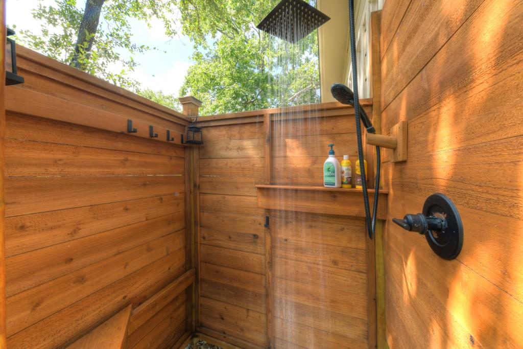 Austin, Texas 78759, United States, 3 Bedrooms Bedrooms, ,3 BathroomsBathrooms,Residential,Pending,52306