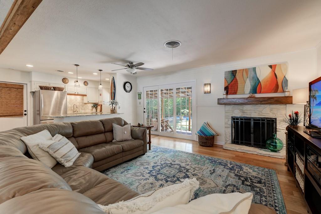 Austin, Texas 78759, United States, 3 Bedrooms Bedrooms, ,3 BathroomsBathrooms,Residential,Pending,52306