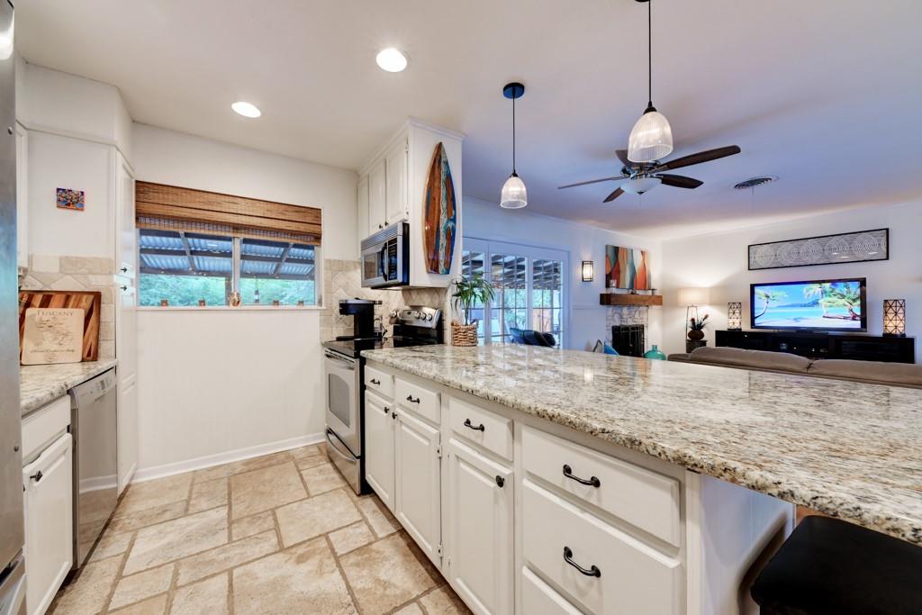 Austin, Texas 78759, United States, 3 Bedrooms Bedrooms, ,3 BathroomsBathrooms,Residential,Pending,52306