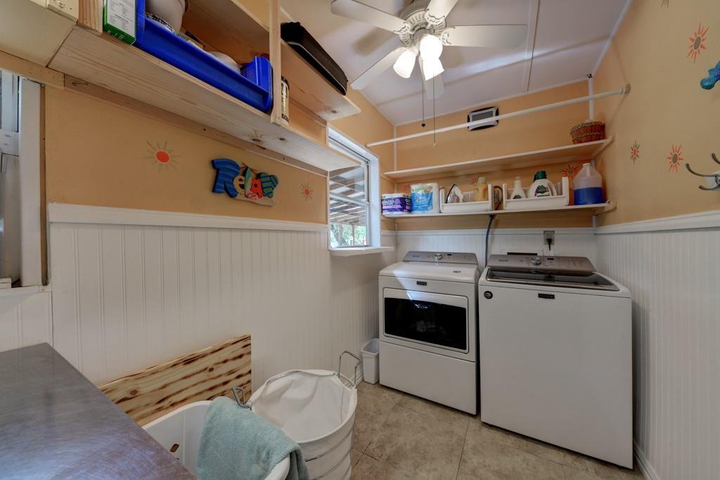 Austin, Texas 78759, United States, 3 Bedrooms Bedrooms, ,3 BathroomsBathrooms,Residential,Pending,52306