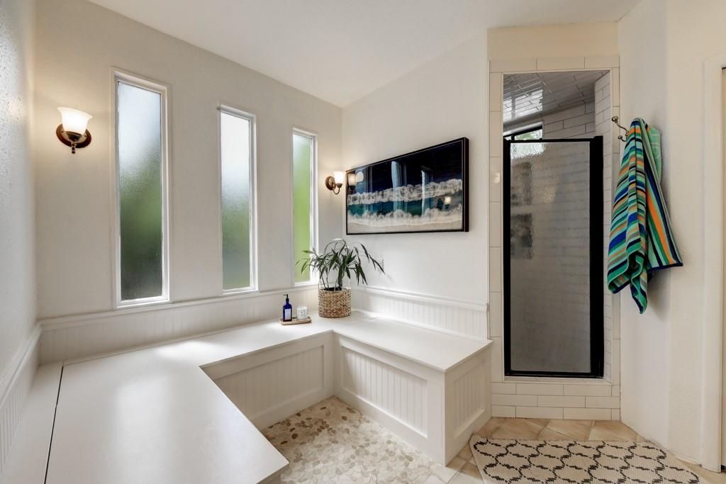 Austin, Texas 78759, United States, 3 Bedrooms Bedrooms, ,3 BathroomsBathrooms,Residential,Pending,52306