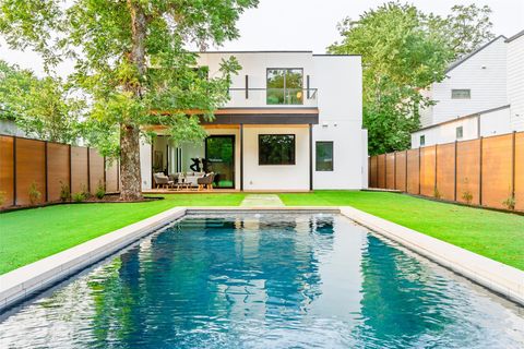 2807 Garwood ST Austin TX 78702