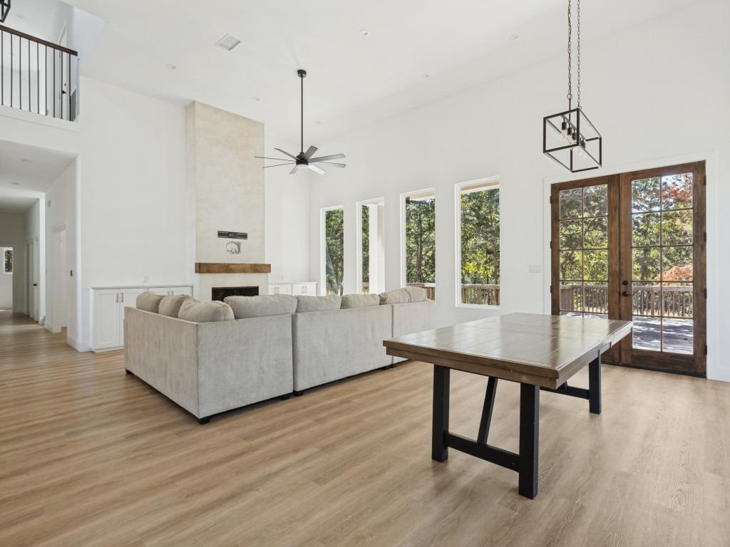103 Mills Crossing