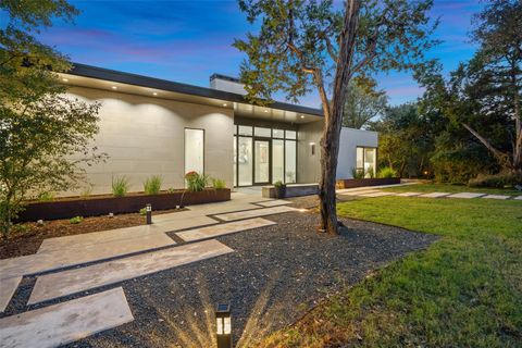 Photo of 1904 Yaupon Valley RD, West Lake Hills, TX 78746 (MLS # 8674395)