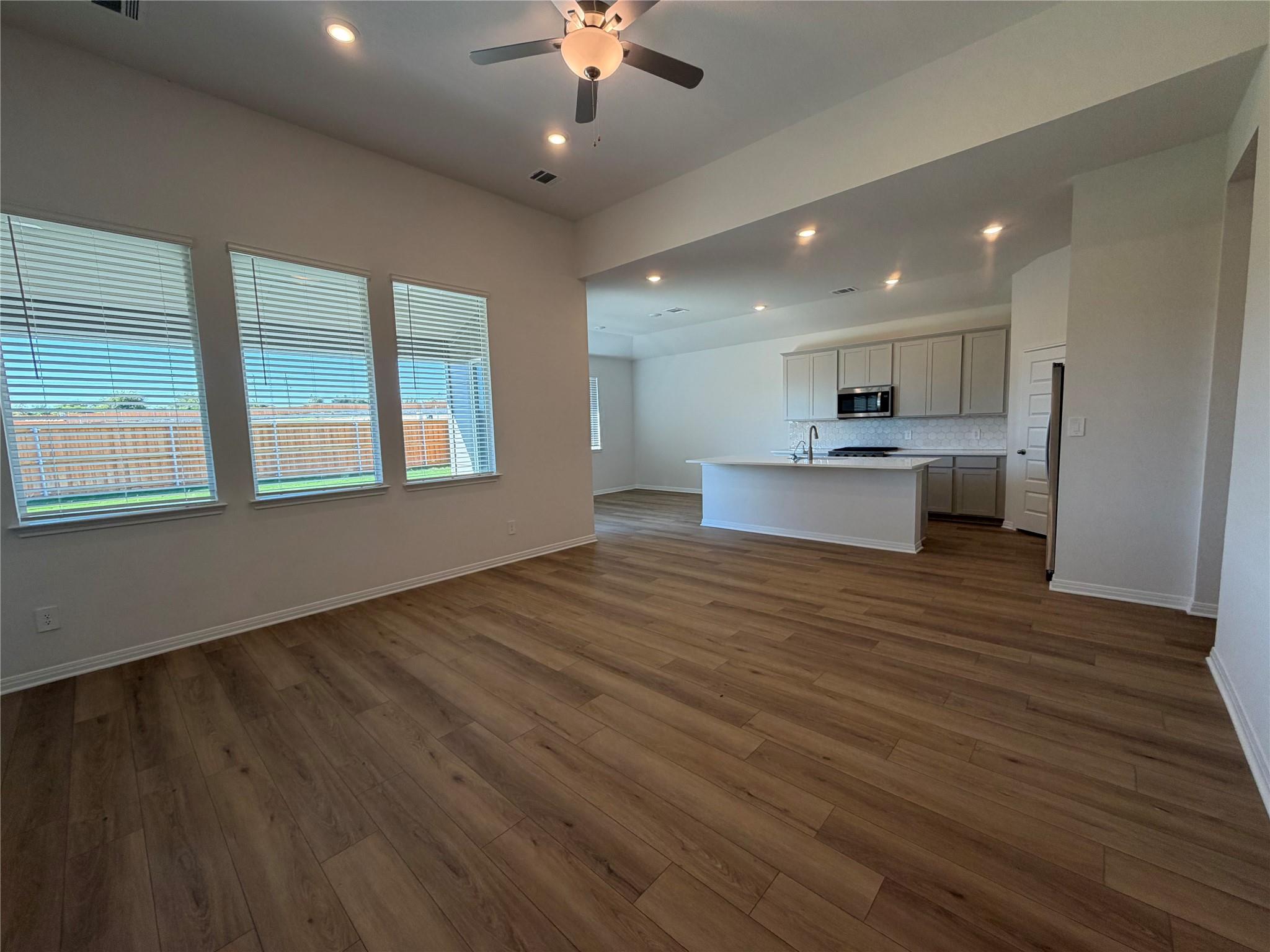 129 Divisadero DR
