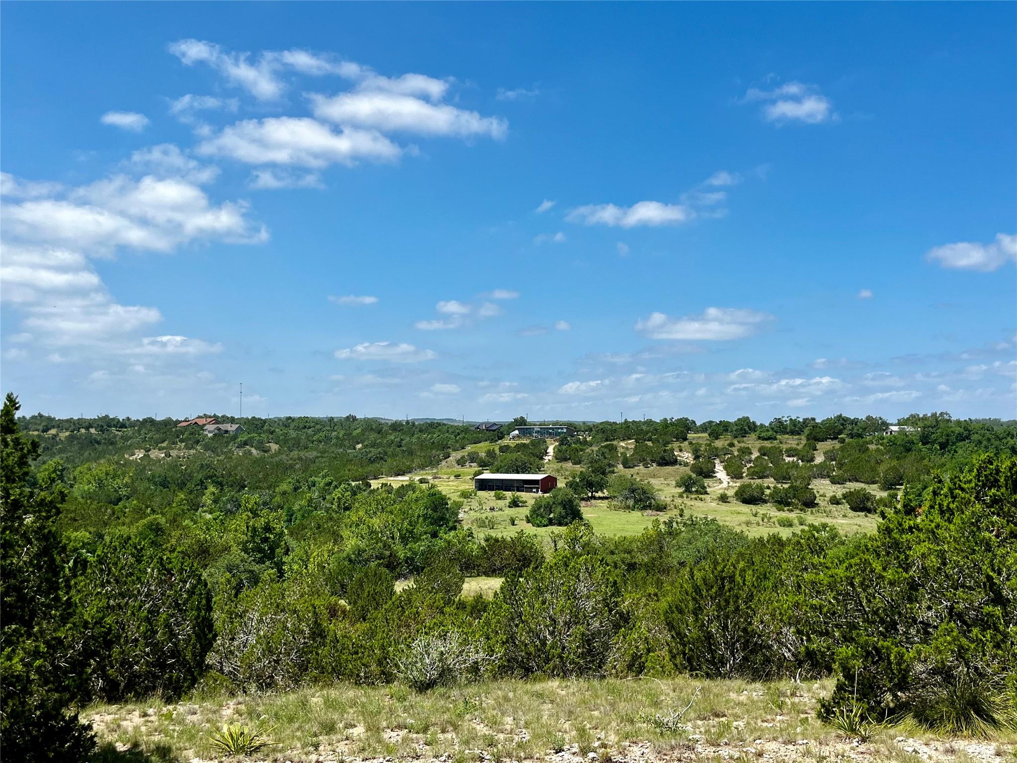 831 Hidden Creek DR