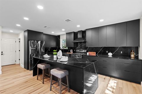 Tiny photo for 6303 Bexton CIR, Austin, TX 78745 (MLS # 1861878)