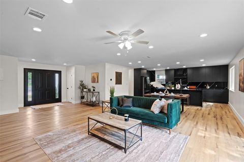 Tiny photo for 6303 Bexton CIR, Austin, TX 78745 (MLS # 1861878)