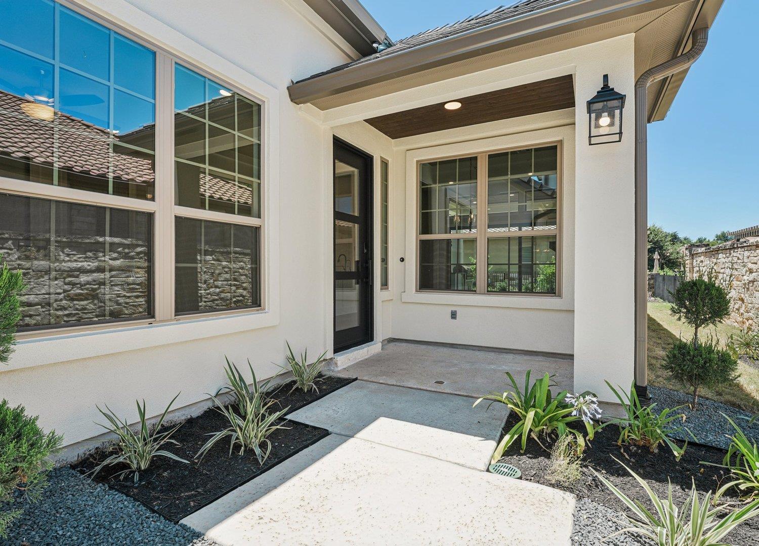 205 Indigo LN